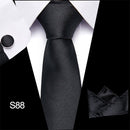 Ensemble de boutons de manchette et pochette de cravate noire unie