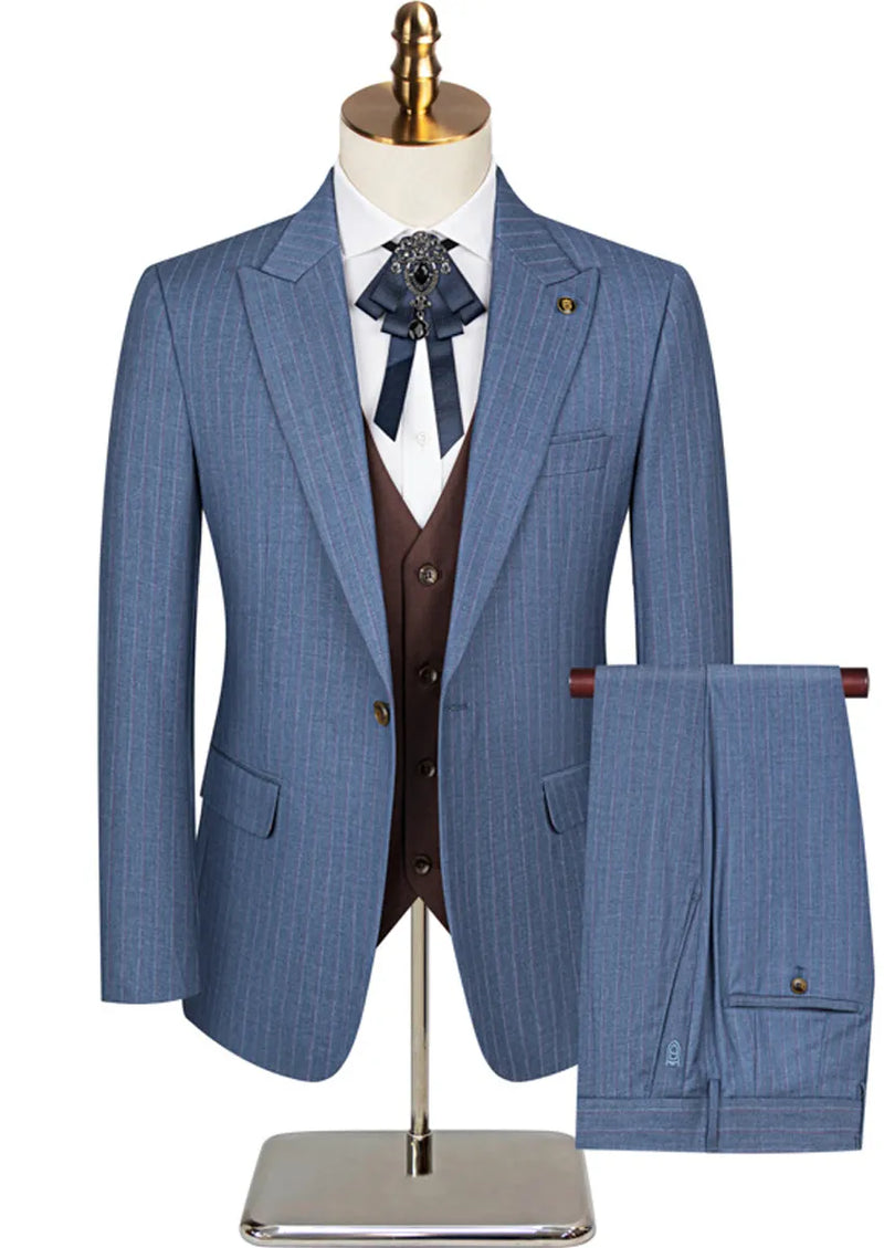 Traje azul marino claro a rayas de 3 piezas para hombre con chaleco color café