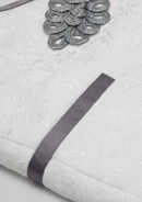 Esmoquin blanco de tres piezas con solapa chal y estampado floral de jacquard para hombre