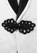 Esmoquin blanco de 3 piezas con solapa negra y estampado floral de jacquard para hombre